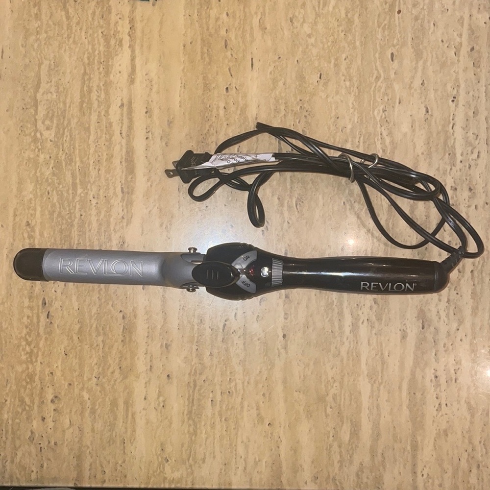 Revlon Ceramic Curling Iron